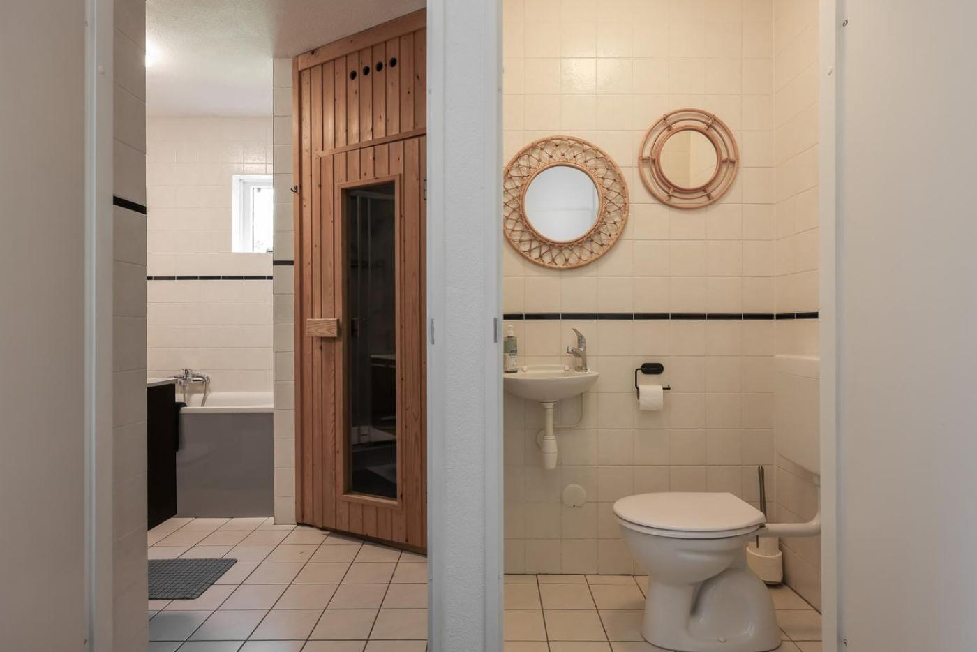 Hello Zeeland - Vakantiehuis De Elf Boompjes 64 Bruinisse Bagian luar foto