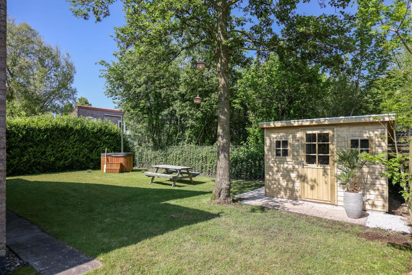 Hello Zeeland - Vakantiehuis De Elf Boompjes 64 Bruinisse Bagian luar foto